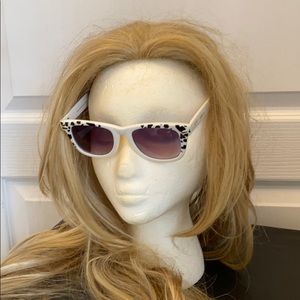 🍀Sale Betsey Johnson ☀️ Sunglasses